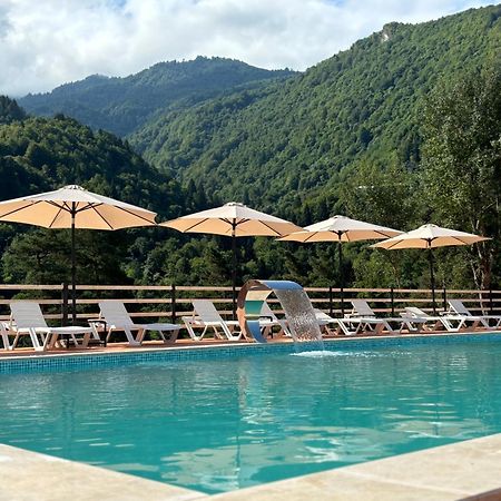 Hotel Chateau Iveri Varjanisi Exterior foto